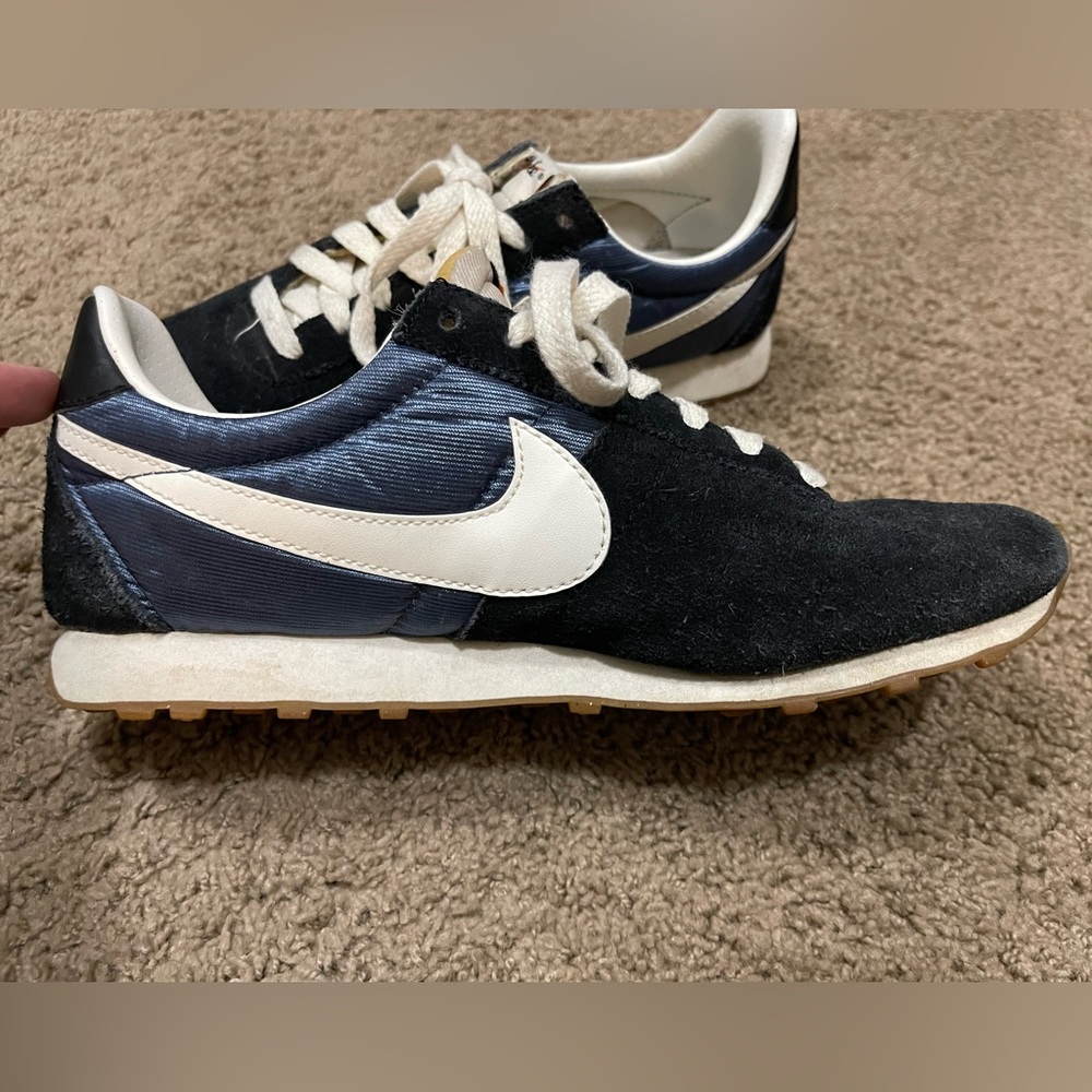 Nike Sneaker